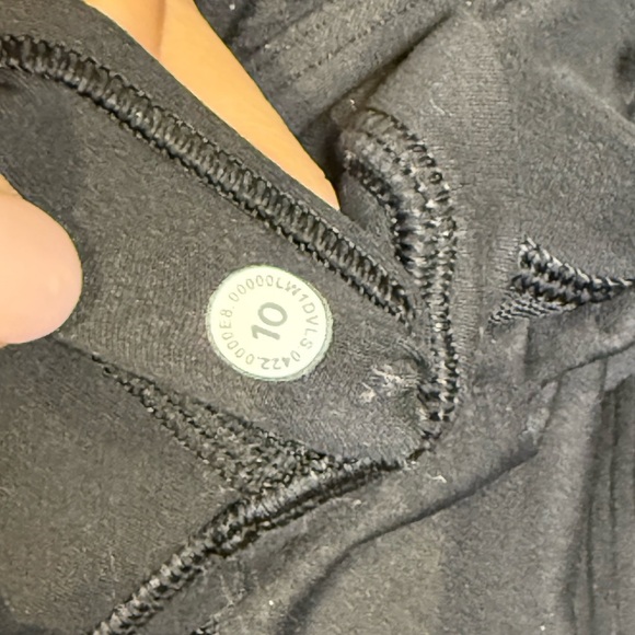 Lululemon Align Black Ribbed tank size 10 - Picture 3 of 4